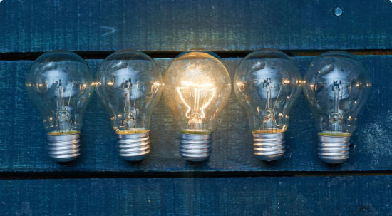 Wall of light bulbs Wall of light bulbs